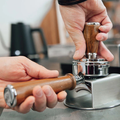 Tamper Station